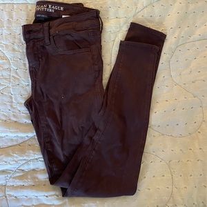 American Eagle stretchy maroon skinny jeans